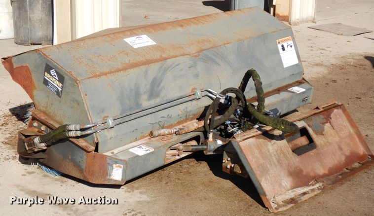 image for item DH6679 Erskine 7'W skid steer broom