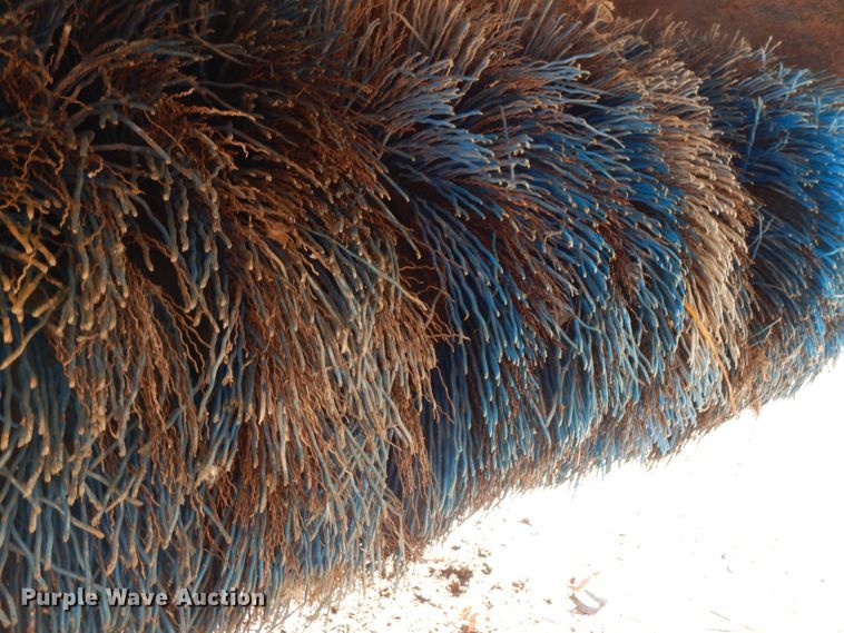 image for item DH6679 Erskine 7'W skid steer broom