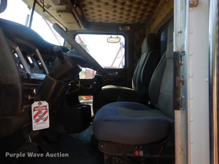 image for item DI0387 2007 Kenworth T800  dump truck