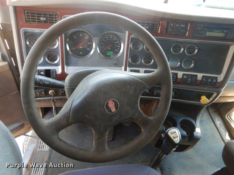 image for item DI0387 2007 Kenworth T800  dump truck