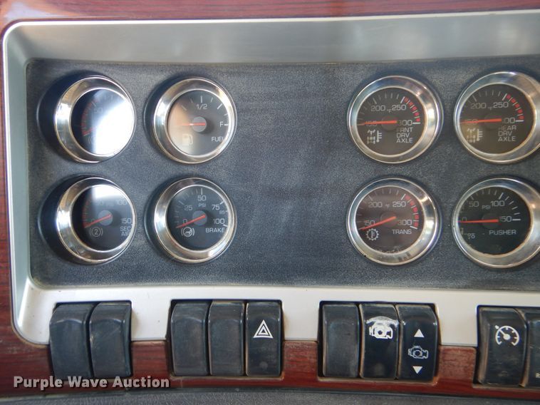 image for item DI0387 2007 Kenworth T800  dump truck