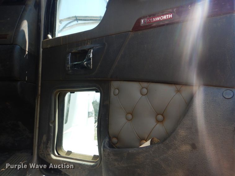 image for item DI0387 2007 Kenworth T800  dump truck