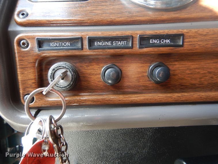 image for item DI0476 2007 Freightliner FLD  dump truck