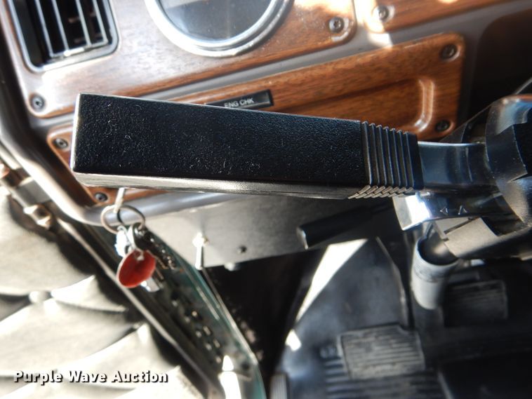 image for item DI0476 2007 Freightliner FLD  dump truck