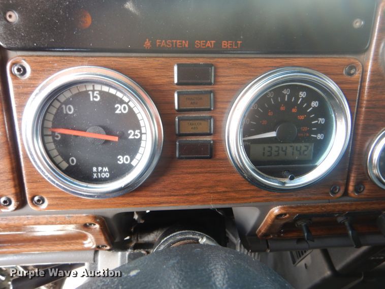 image for item DI0476 2007 Freightliner FLD  dump truck