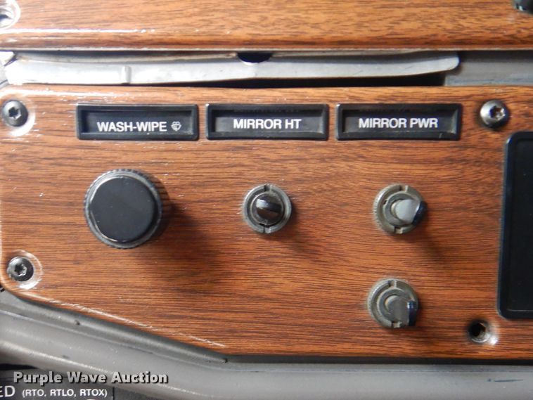 image for item DI0476 2007 Freightliner FLD  dump truck