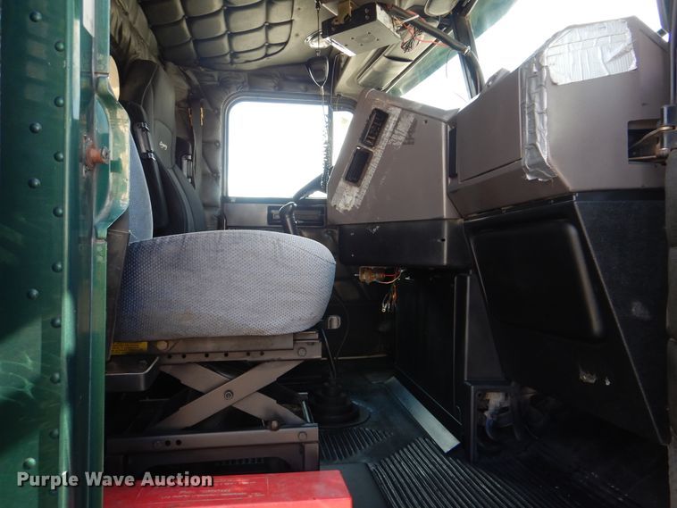 image for item DI0476 2007 Freightliner FLD  dump truck