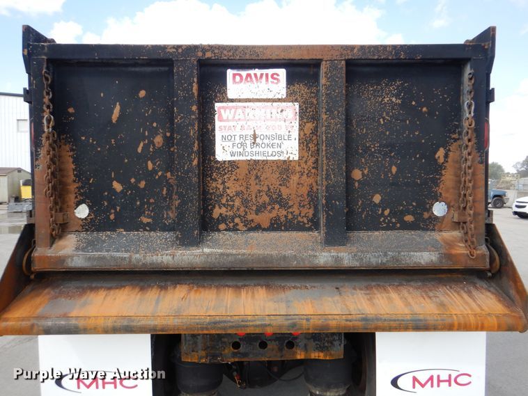 image for item DI0476 2007 Freightliner FLD  dump truck