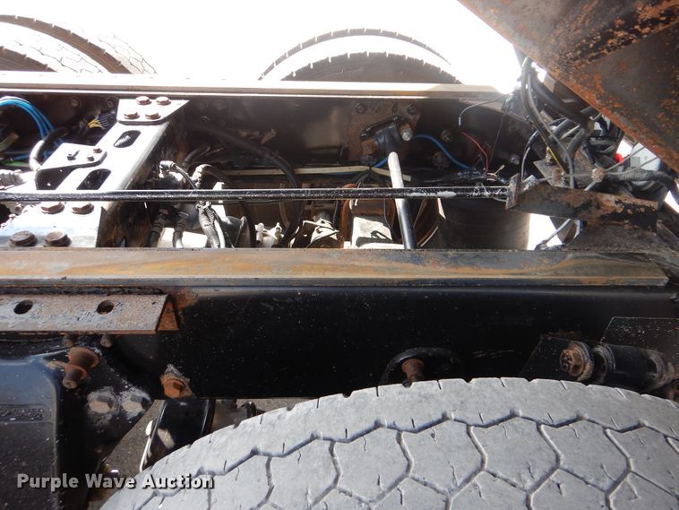 image for item DI0476 2007 Freightliner FLD  dump truck