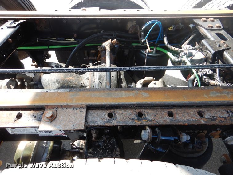 image for item DI0476 2007 Freightliner FLD  dump truck