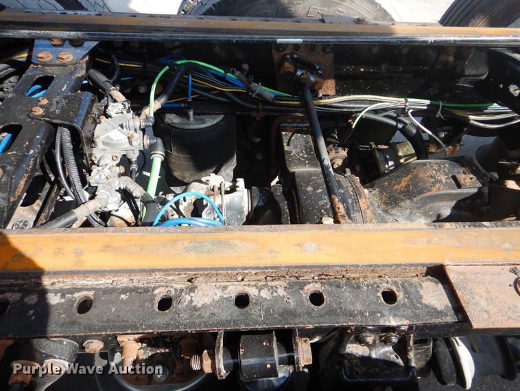 image for item DI0476 2007 Freightliner FLD  dump truck