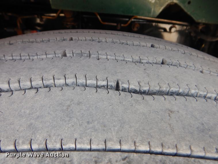 image for item DI0476 2007 Freightliner FLD  dump truck