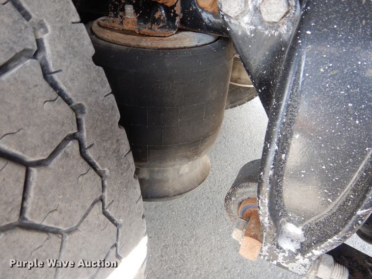 image for item DI0476 2007 Freightliner FLD  dump truck