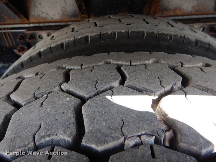 image for item DI0476 2007 Freightliner FLD  dump truck