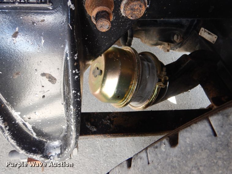 image for item DI0476 2007 Freightliner FLD  dump truck