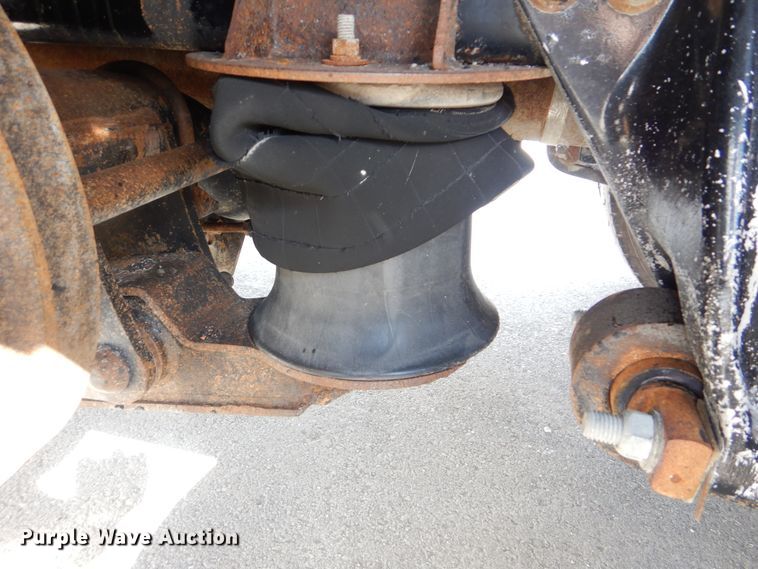 image for item DI0476 2007 Freightliner FLD  dump truck