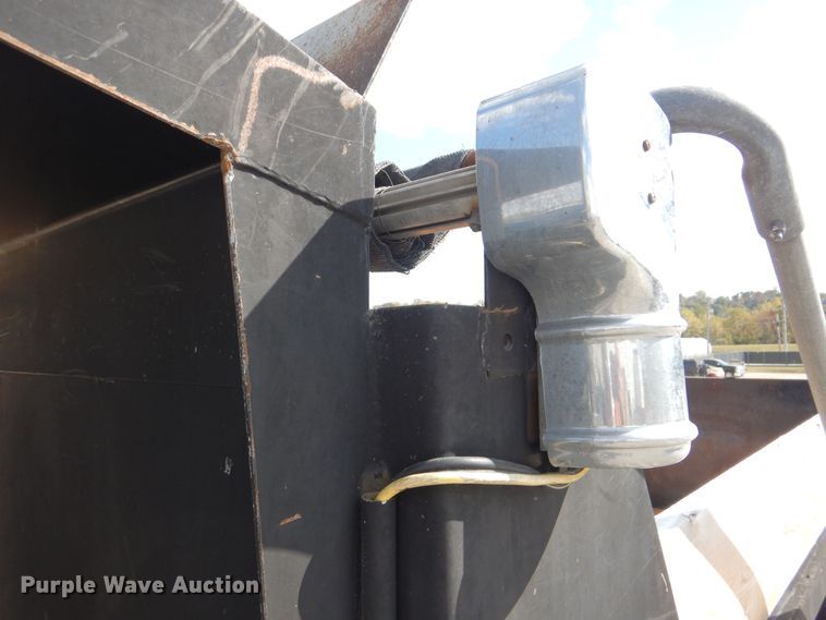 image for item DI0476 2007 Freightliner FLD  dump truck