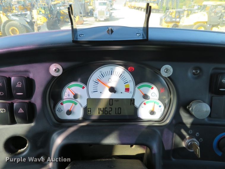 image for item DI3769 2006 Caterpillar 740  haul truck