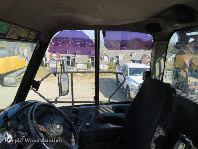 image for item DI3769 2006 Caterpillar 740  haul truck