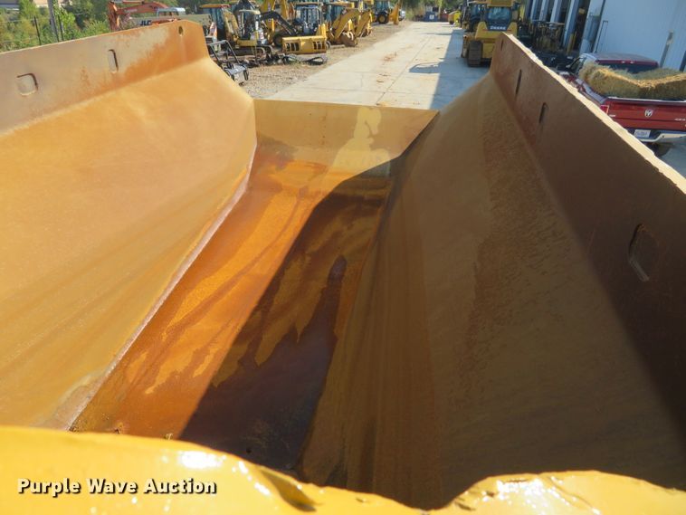 image for item DI3769 2006 Caterpillar 740  haul truck