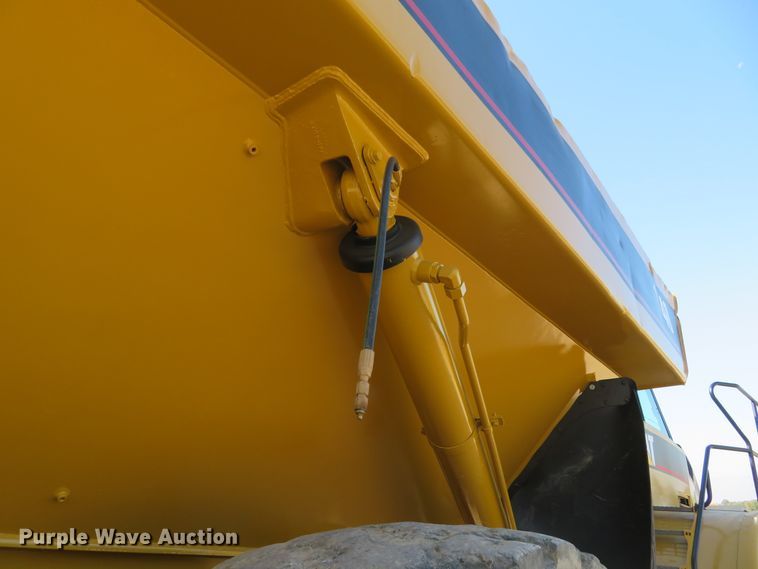 image for item DI3769 2006 Caterpillar 740  haul truck