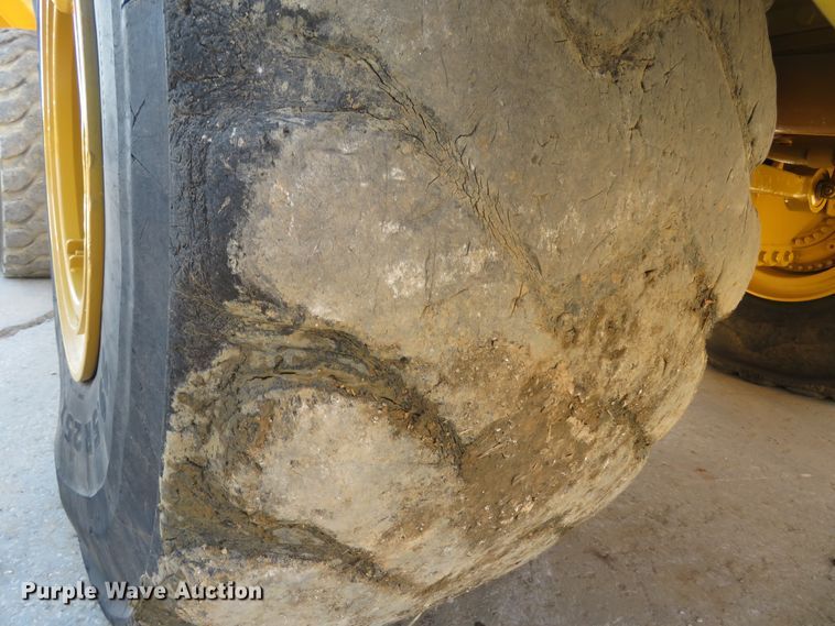 image for item DI3769 2006 Caterpillar 740  haul truck