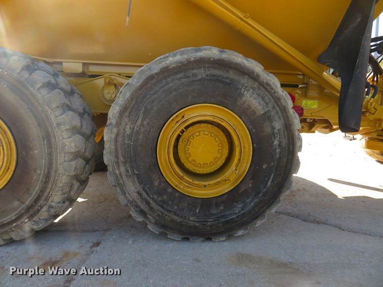 image for item DI3769 2006 Caterpillar 740  haul truck