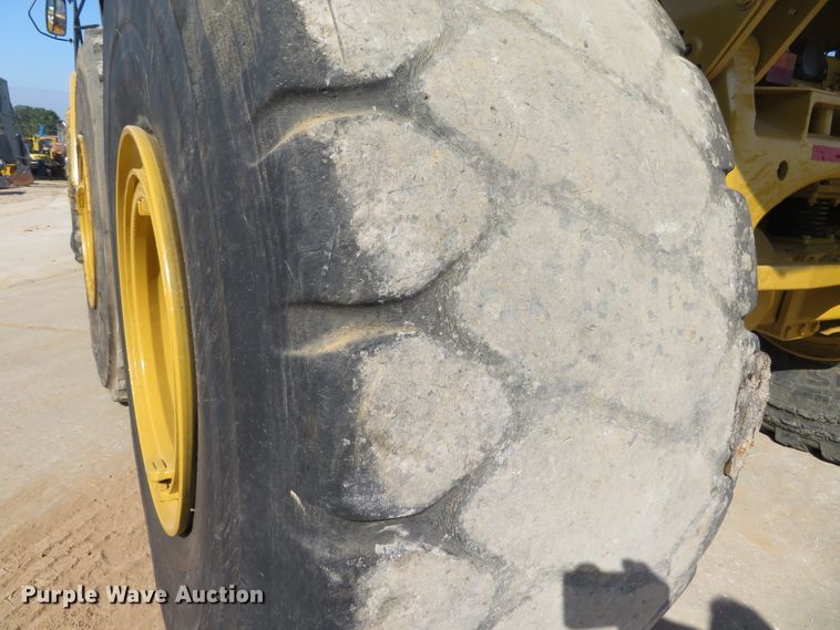 image for item DI3769 2006 Caterpillar 740  haul truck