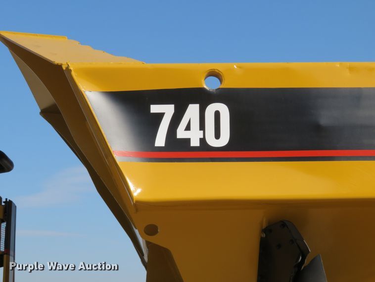 image for item DI3769 2006 Caterpillar 740  haul truck