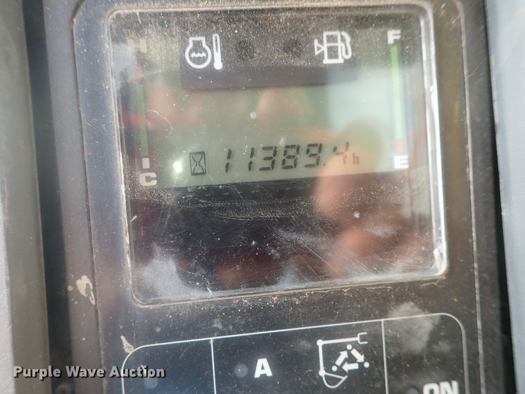 image for item DI7258 2001 Komatsu PC228US-3  excavator