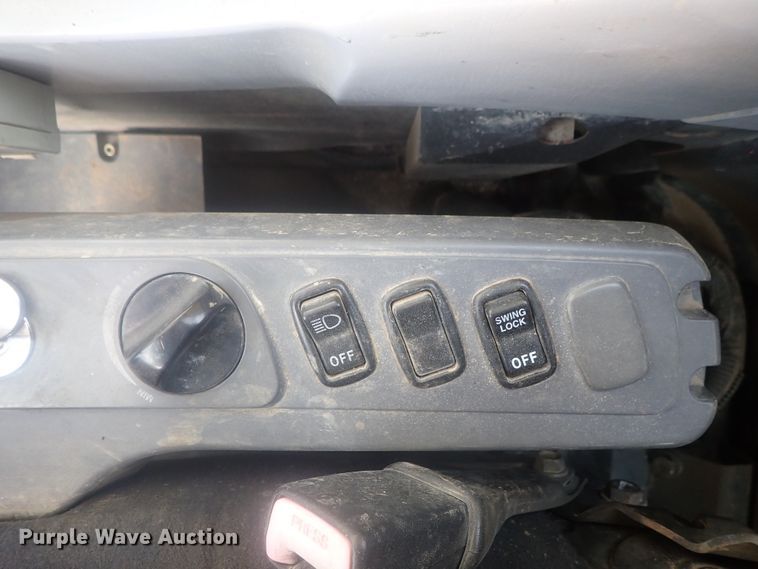 image for item DI7258 2001 Komatsu PC228US-3  excavator