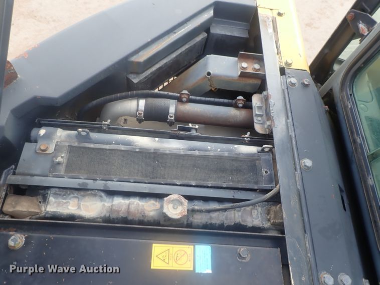 image for item DI7258 2001 Komatsu PC228US-3  excavator