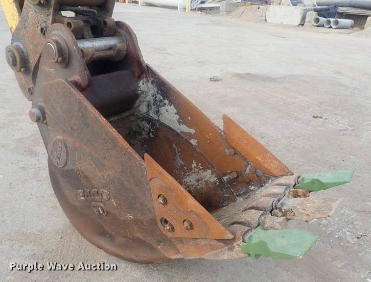 image for item DI7258 2001 Komatsu PC228US-3  excavator