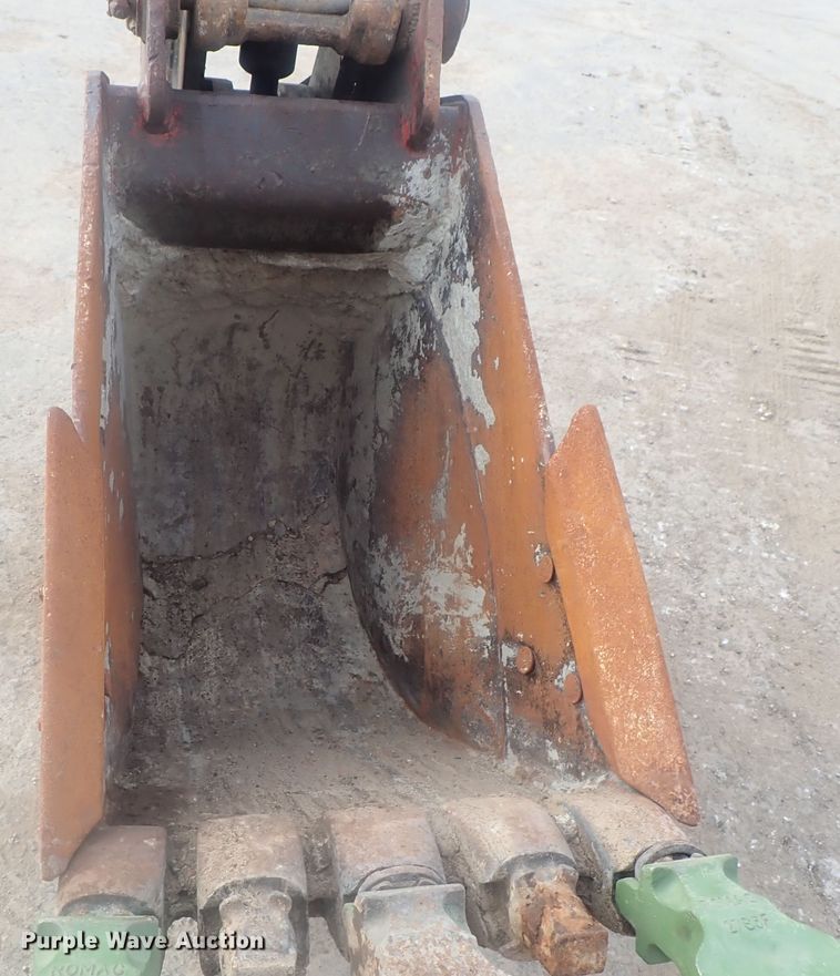 image for item DI7258 2001 Komatsu PC228US-3  excavator