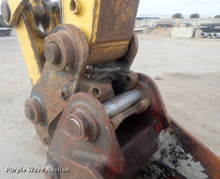 image for item DI7258 2001 Komatsu PC228US-3  excavator