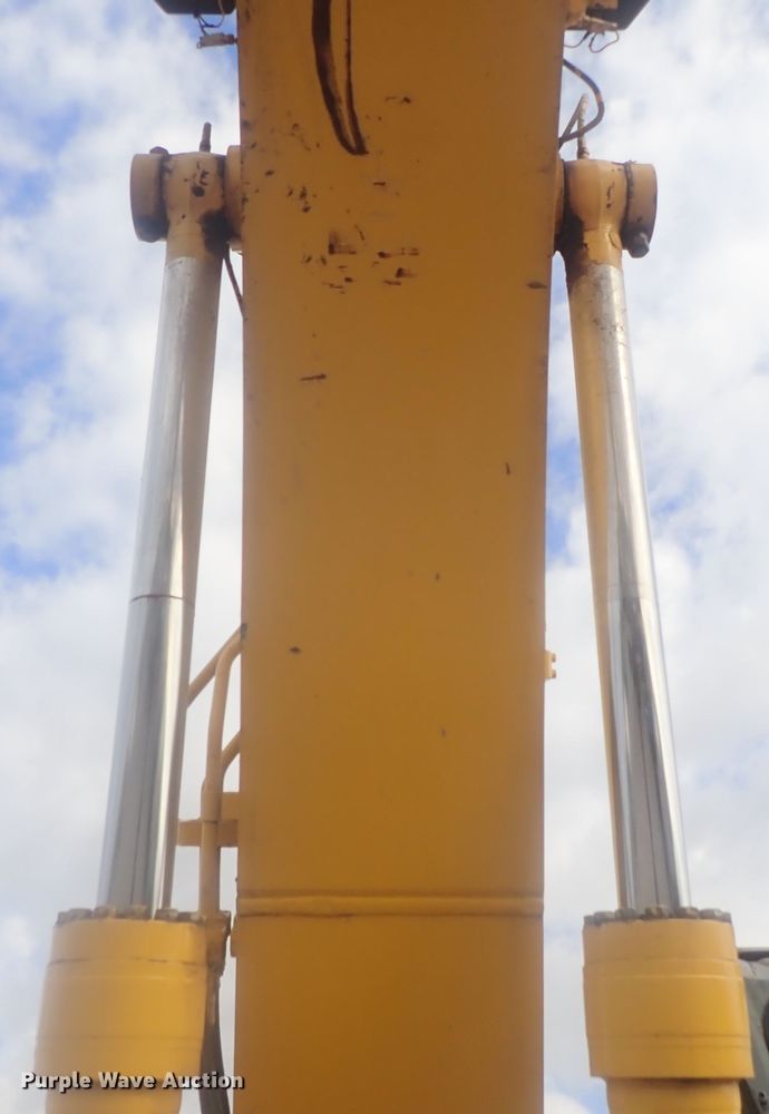 image for item DI7258 2001 Komatsu PC228US-3  excavator