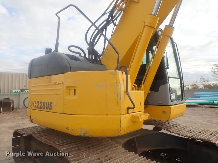 image for item DI7258 2001 Komatsu PC228US-3  excavator