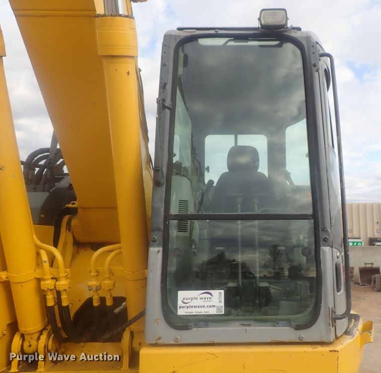 image for item DI7258 2001 Komatsu PC228US-3  excavator