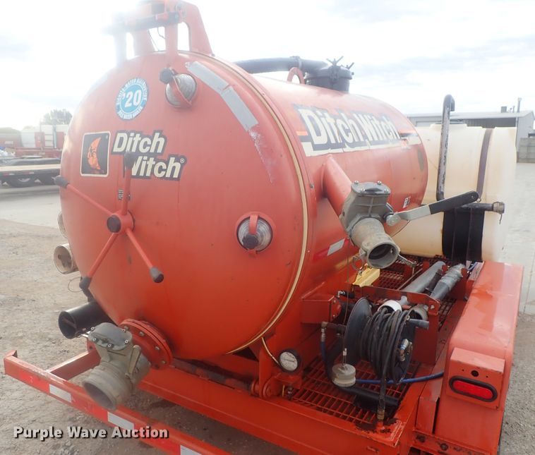 image for item DI7259 2007 Ditch Witch FX30 vacuum excavator