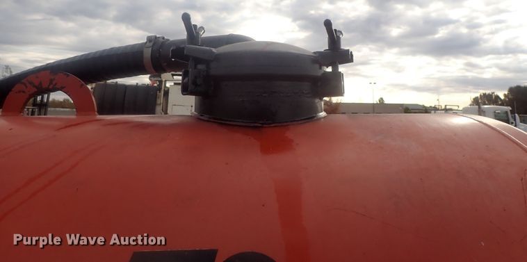 image for item DI7259 2007 Ditch Witch FX30 vacuum excavator