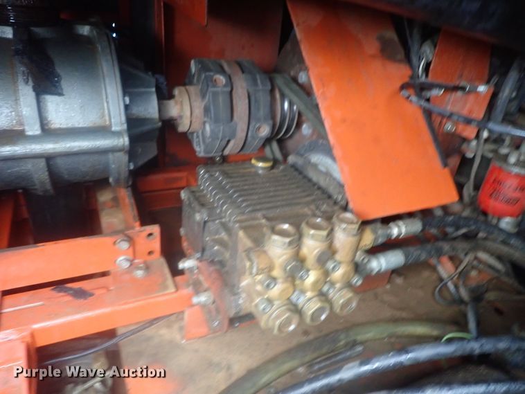 image for item DI7259 2007 Ditch Witch FX30 vacuum excavator