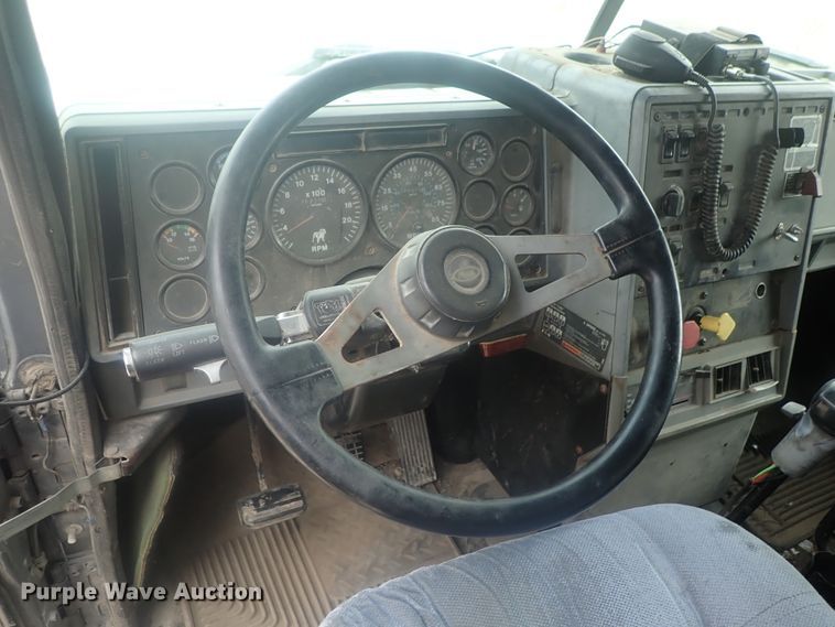 image for item DI7260 1996 Mack CH613  dump truck