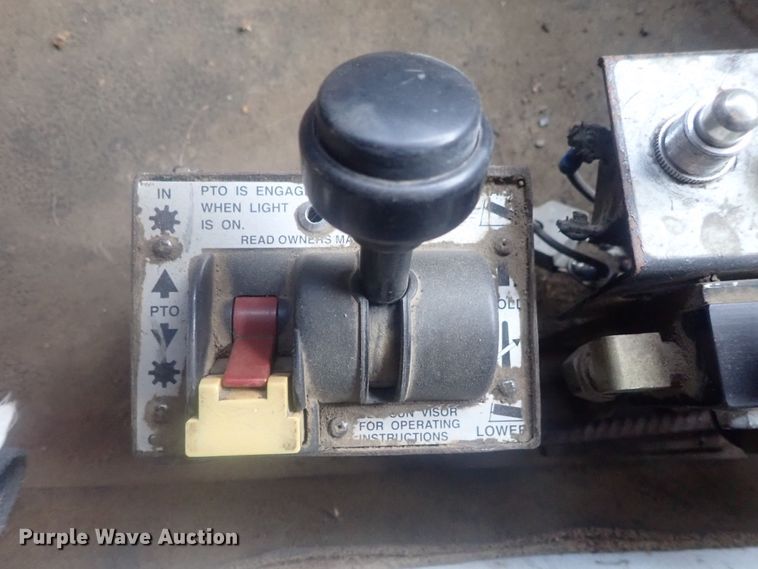 image for item DI7260 1996 Mack CH613  dump truck