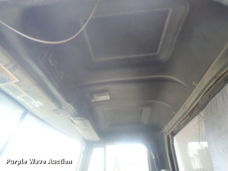 image for item DI7260 1996 Mack CH613  dump truck