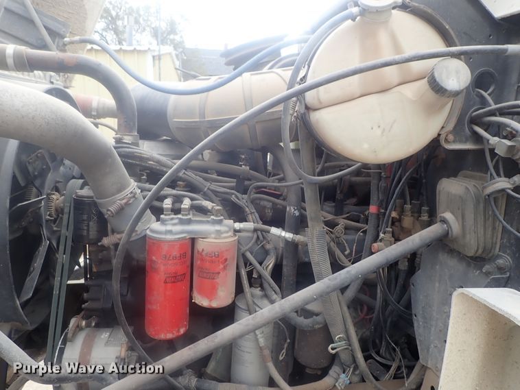 image for item DI7260 1996 Mack CH613  dump truck