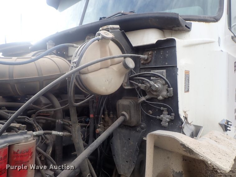 image for item DI7260 1996 Mack CH613  dump truck