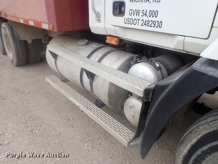 image for item DI7260 1996 Mack CH613  dump truck