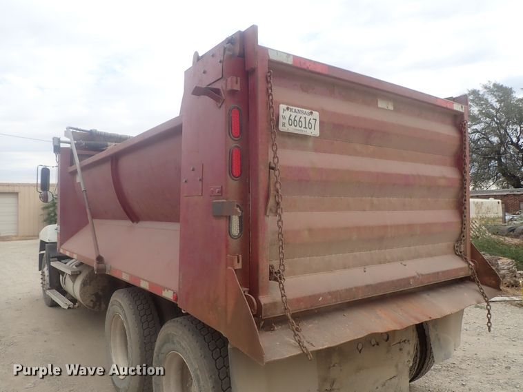 image for item DI7260 1996 Mack CH613  dump truck