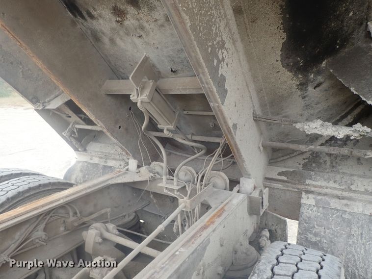 image for item DI7260 1996 Mack CH613  dump truck