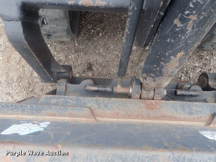 image for item DI7264 2011 Ditch Witch SK350  compact utility loader